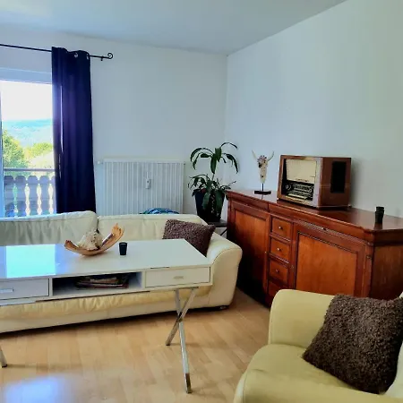 Lovely Spacious Apartment-80m2-old Style-tourist Area
