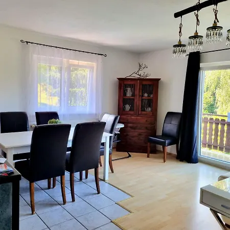 Lovely Spacious Apartment-80m2-old Style-tourist Area Apartment Rauth