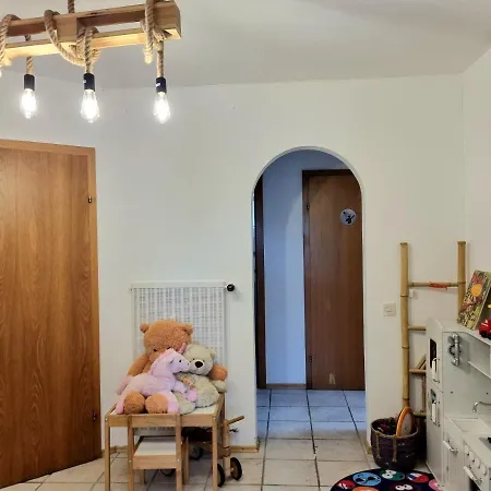 Daire Lovely Spacious Apartment-80m2-old Style-tourist Area