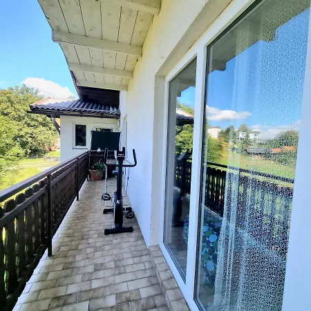 Lovely Spacious Apartment-80m2-old Style-tourist Area Rauth