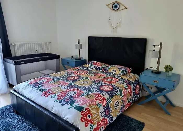 Apartament Lovely Spacious Apartment-80m2-old Style-tourist Area Rauth