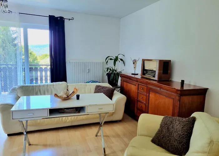 Lovely Spacious Apartment-80m2-old Style-tourist Area