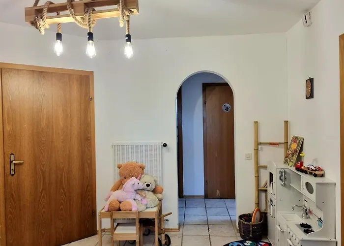 Apartament Lovely Spacious Apartment-80m2-old Style-tourist Area